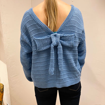 Bow knit sweater